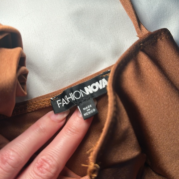 Copper Floor Length Dress/Gown with front flower detail size M - Picture 5 of 6